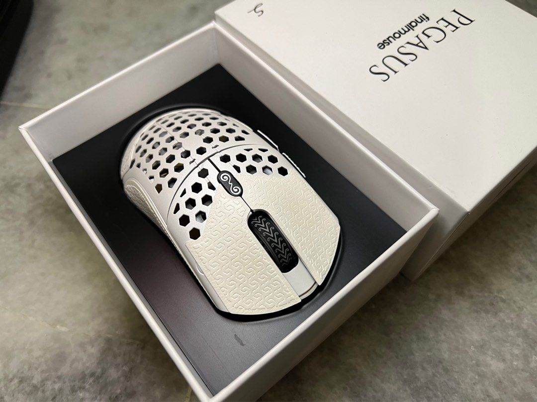 Finalmouse Pegasus (Small) (Category: Mouse & Mousepads) located in Kuala Lumpur. Submitted by battleroyalehd (Listing ID 1413827607, Image 2). Description: Condition 9.5/10 Like new and barely use New corepad skates.