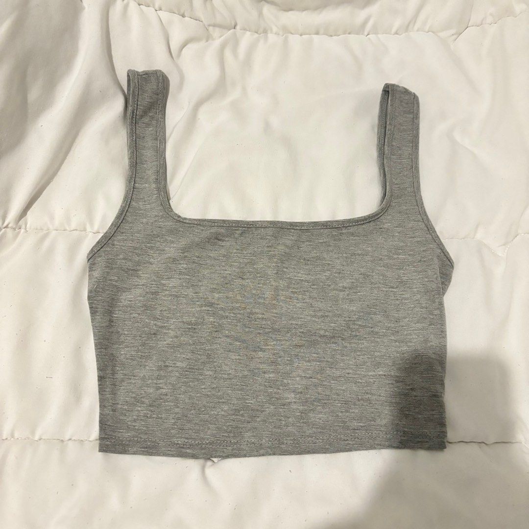 Gray Tank Top (Category: Sleeveless) located in Quezon City. Submitted by __declutterwithme (Listing ID 1413835271, Image 1). Description: PM for ww! .