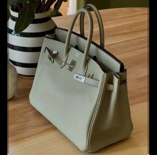 (Category: ) located in . Submitted by PrinzAaronGiftshop (Listing ID 1413699000, Image 1). Description: .