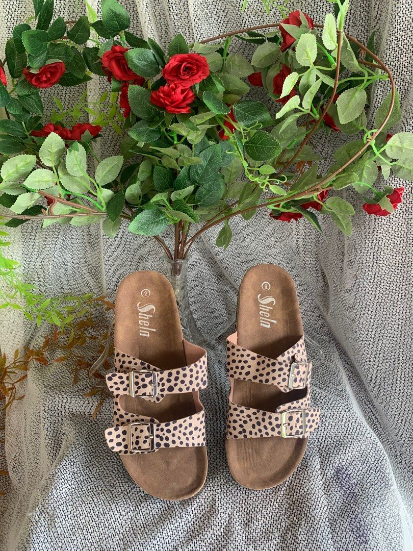 Leopard print sandals (Category: Shoe inserts) located in Quezon City. Submitted by vnc.fashion.shop (Listing ID 1413730484, Image 1). Description: Leopard print sandals Size On Tag🏷️: US 9 Insole Cm: 25.5 Heels Height in INCHES: Best fit: 40-41 keri Price:450.