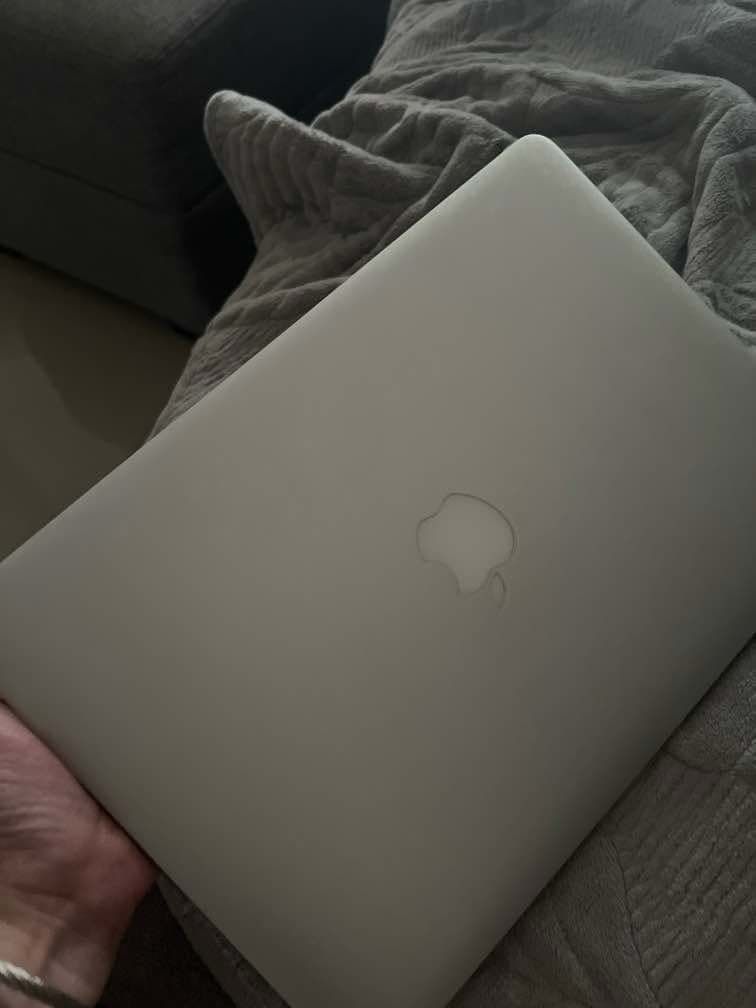 MacBook Air 13-inch (2017) (Category: Laptops & Notebooks) located in Quezon City. Submitted by jjjaaannn (Listing ID 1413839603, Image 1). Description: normal cycle count only 575 98% smooth original battery, not replaced comes with box and charger no issue rfs: bought from my cousin but never had the chance to use it due to work meetups within qc ship through lbc.