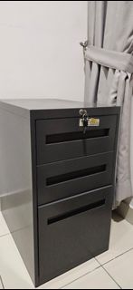 (Category: ) located in . Submitted by Houseclearancesale (Listing ID 1413773380, Image 1). Description: .