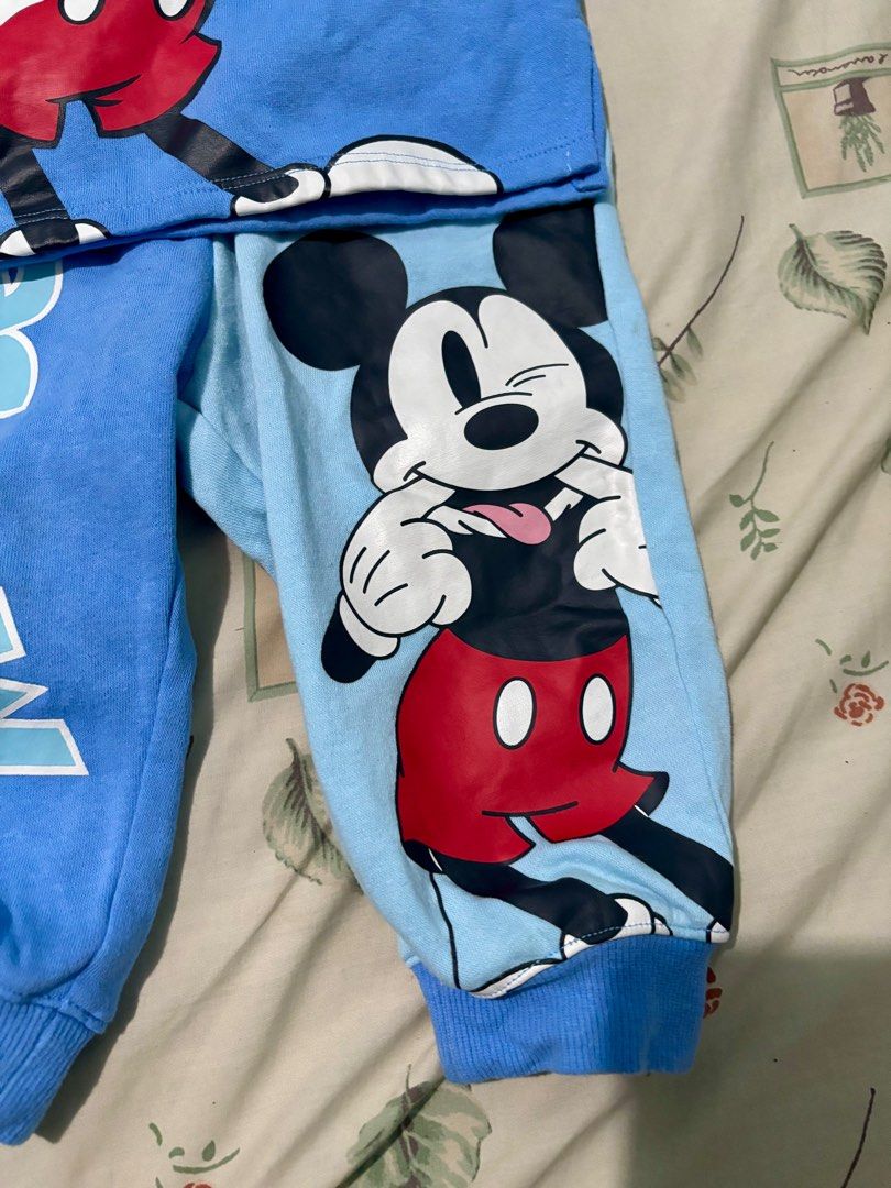 Mickey Mouse track suit (Category: Babies & Kids Fashion) located in Pasay City. Submitted by sandybuggy (Listing ID 1413800898, Image 2). Description: H&m 12mos on tag but can fit upto 2yrs old.