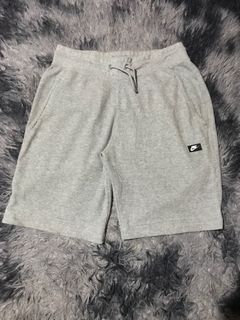 (Category: ) located in . Submitted by zychogarments (Listing ID 1413840068, Image 1). Description: .