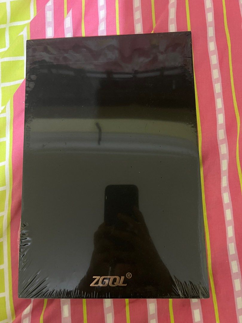 notepad sealed! (Category: Stationery & School Supplies) located in Singapore. Submitted by alyssa_is_here (Listing ID 1413784021, Image 1). Description: .