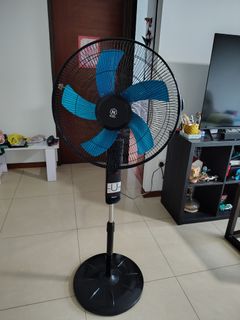 (Category: ) located in . Submitted by vg101 (Listing ID 1413852505, Image 1). Description: .
