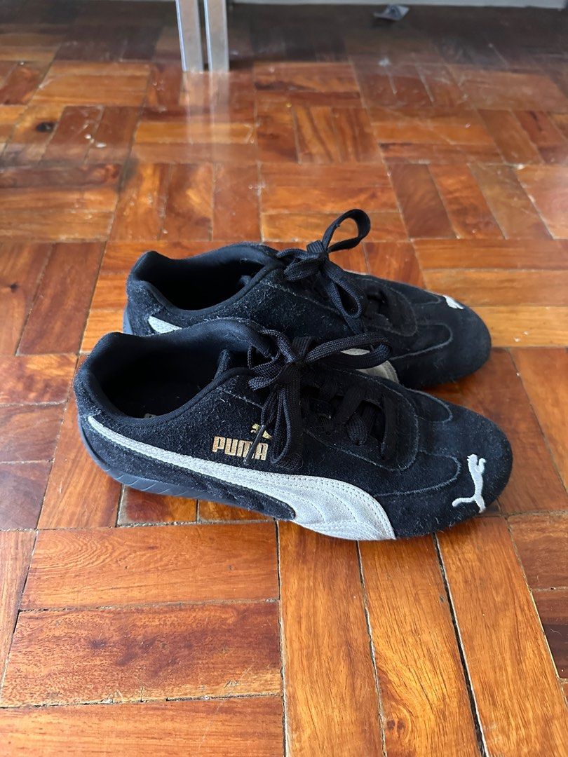 Original Puma Speedcat Black Shoes (Category: Sneakers) located in Pasig City. Submitted by revibed (Listing ID 1413700572, Image 2). Description: - Original Puma Speedcat shoes - Color: Black - Puma logo on side and heel - White stripe detail - Black laces - Size: 35-36.
