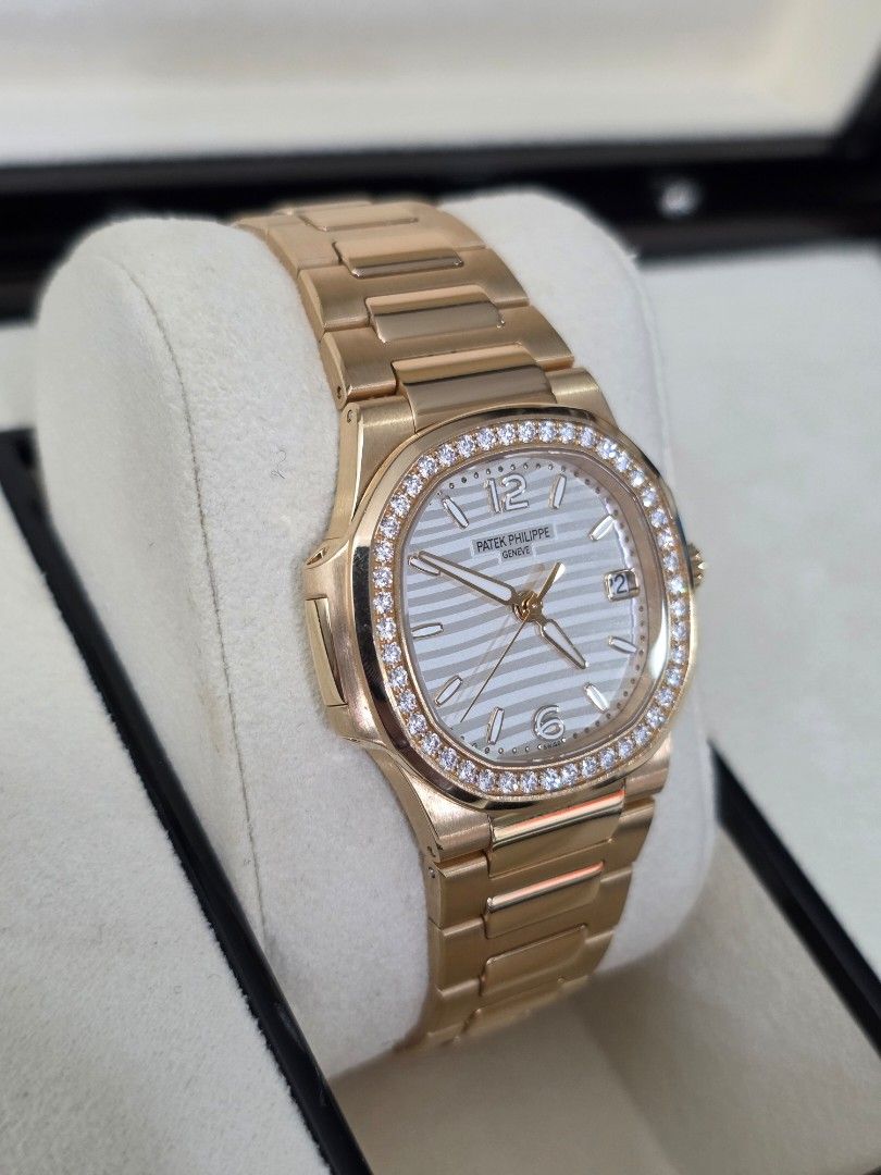 Patek Philippe Nautilus (Category: Luxury Watches) located in Mandaluyong City. Submitted by shobeywatch (Listing ID 1413746143, Image 2). Description: Patek Philippe Nautilus Ref. 7010/1R Used 2020 ig shobeywatch.