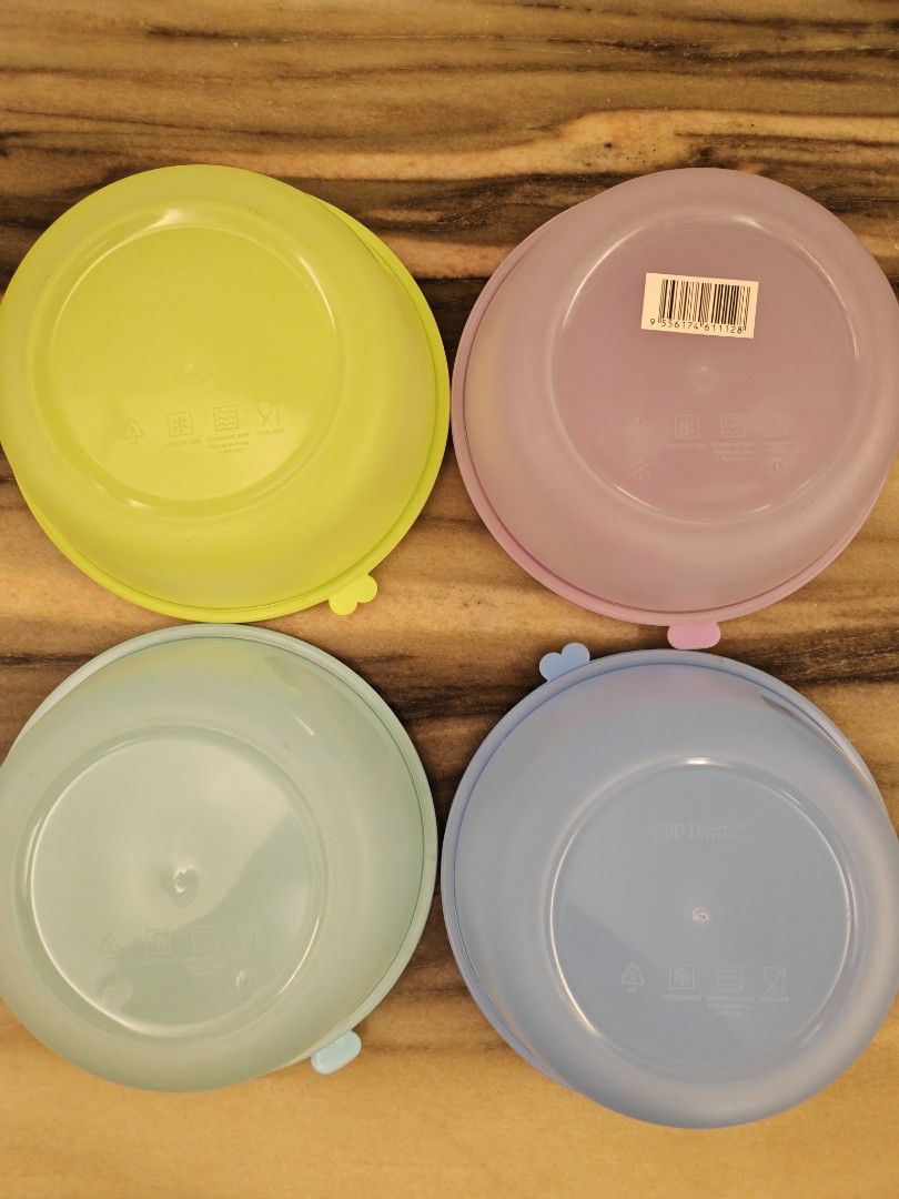 Quaker food container (Category: Food Organisation & Storage) located in Petaling Jaya. Submitted by obl800 (Listing ID 1413675708, Image 2). Description: 1 set for RM 2, take all 8 sets for RM 10.