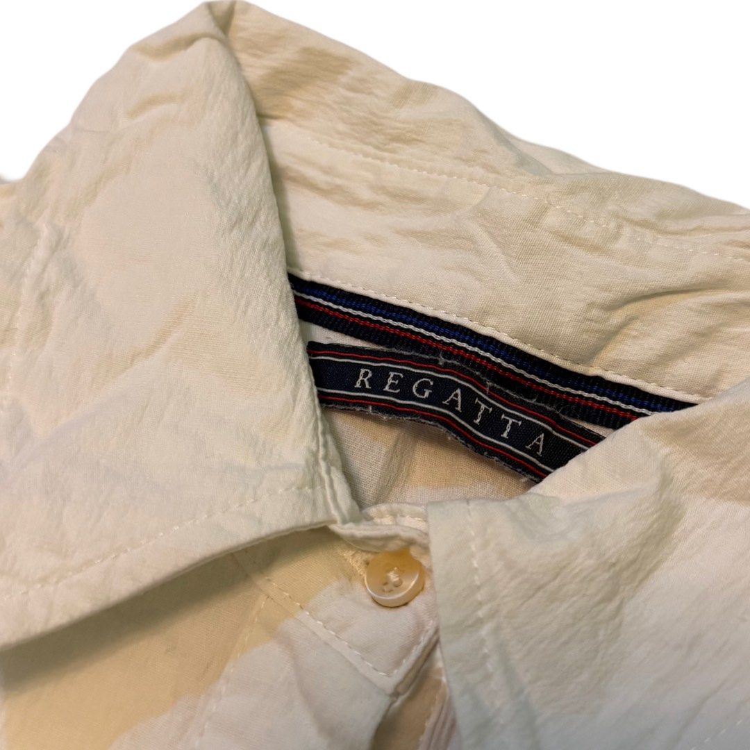 Regatta regular fit short sleeve oxford (S) (Category: Blouses) located in Pasig City. Submitted by showiyaa (Listing ID 1413836733, Image 3). Description: Buyer will shoulder the shipping fee. No COD, payment via GCash / Bank Transfer only. Message for more info..