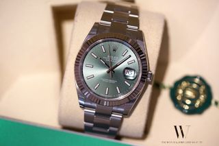 （分類：）位於 。 由 thewatchandjewelleryshopltd 提交（商品編號 1413745624，圖片 1）。簡介： 。