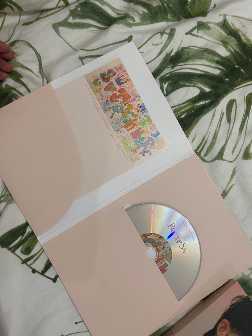 Seventeen 4th Album Face the Sun (Category: K-Wave Merchandise) located in Manila. Submitted by reginacd (Listing ID 1413732967, Image 2). Description: - Seventeen's 4th Album: Face The Sun - Includes all photocards - Scoups Ver..