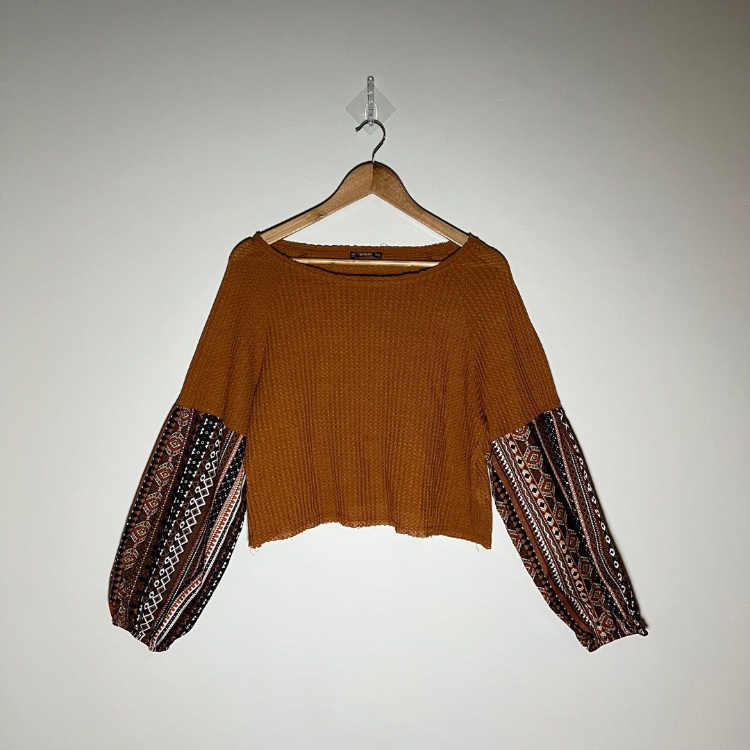 Shein Orange Longsleeves Patterned Balloon Sleeves (Category: Longsleeves) located in Paranaque City. Submitted by shopdeclutterfly (Listing ID 1413835513, Image 1). Description: BRAND: Shein BEST FITS: S-M Message me for more information. Important Notes: — Color may vary slightly due to lighting and screen settings. — This is a preloved item. — Minor signs of wear may be present — There may be small stains, dots, or marks due to storage and pre