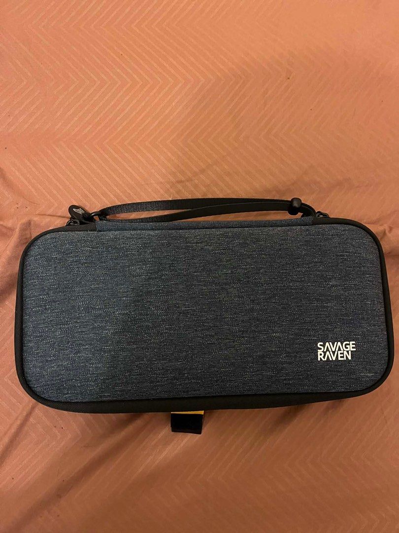 Skull & Co. EDC Case and Neo Grip Bundle (Category: Cases & Covers) located in Taguig. Submitted by prelovedby.em (Listing ID 1413825918, Image 1). Description: - Skull & Co. EDC Case and Neo Grip for switch2 Bundle - No box na po .