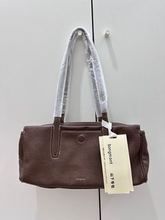 (Kategori: ) berada di . Dikirim oleh caelsaa (ID iklan 1413825228, Gambar 1). Deskripsi: .