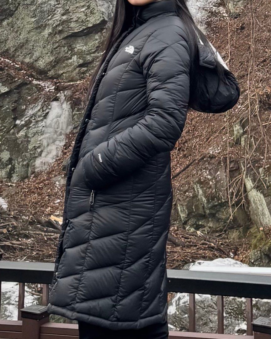 The North Face Long Puffer Jacket (Category: Coats, Jackets and Outerwear) located in Quezon City. Submitted by ijadee (Listing ID 1413801785, Image 2). Description: North Face long puffer 700 with hood Xs to small Vv pretty!! Used once .