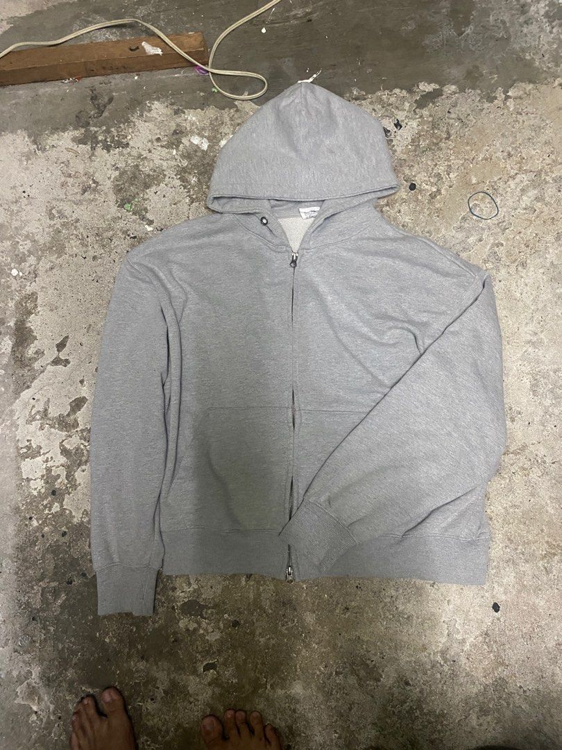 TOFFEE DOUBLE ZIP UP HOODIE (Category: Coats, Jackets and Outerwear) located in Manila. Submitted by kidclutter (Listing ID 1413839270, Image 3). Description: 23x24 M on tag Dm me or offer Manila thru lalamove or j&t.