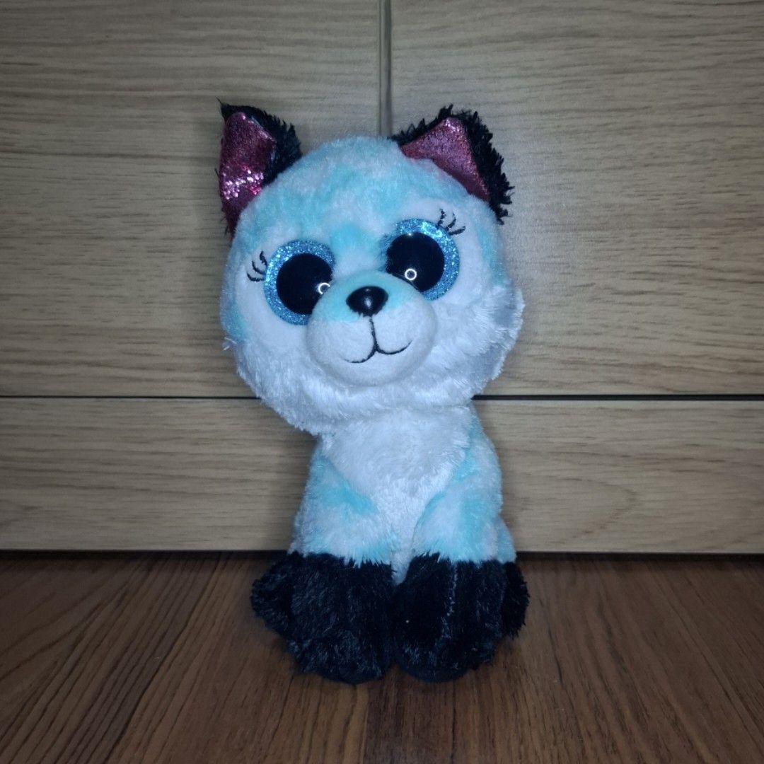 Ty Atlas the Fox Beanie Boo (Category: Plushies & Soft Toys) located in Santo Tomas. Submitted by butterham (Listing ID 1413829225, Image 1). Description: ✨️ PROMO: Buy 3 Beanie Boos/Babies, Get 1 free priced 120 below. ❗️LAST PRICE❗️(Slightly Negotiable) 📌 Bundle discounts available for orders with multiple items (Combined shipping available). ✅️ What you see is what you get ✅️ Color may vary due to lighting ✅️ All items listed are available. P