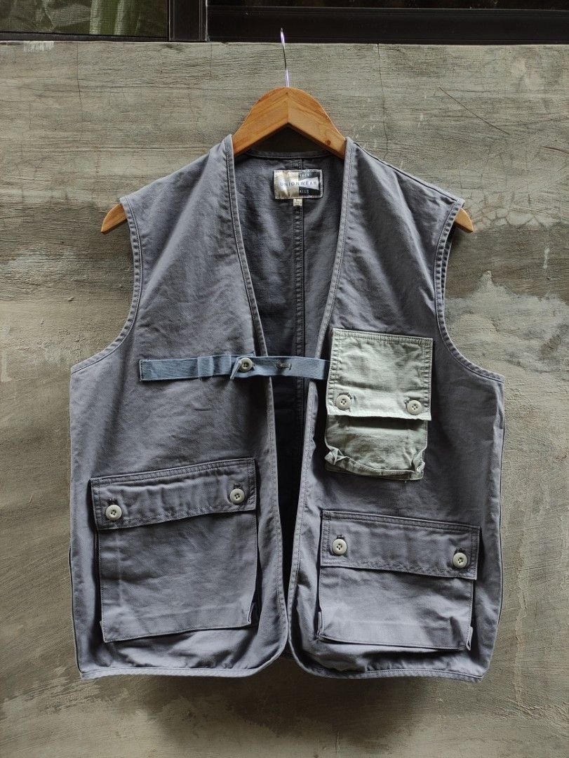 Unionwear Overall Multipocket Vest (Category: Vests) located in Manila. Submitted by curatedgoodz_ (Listing ID 1413739786, Image 1). Description: Unionwear Overall Multipocket Vest Large.