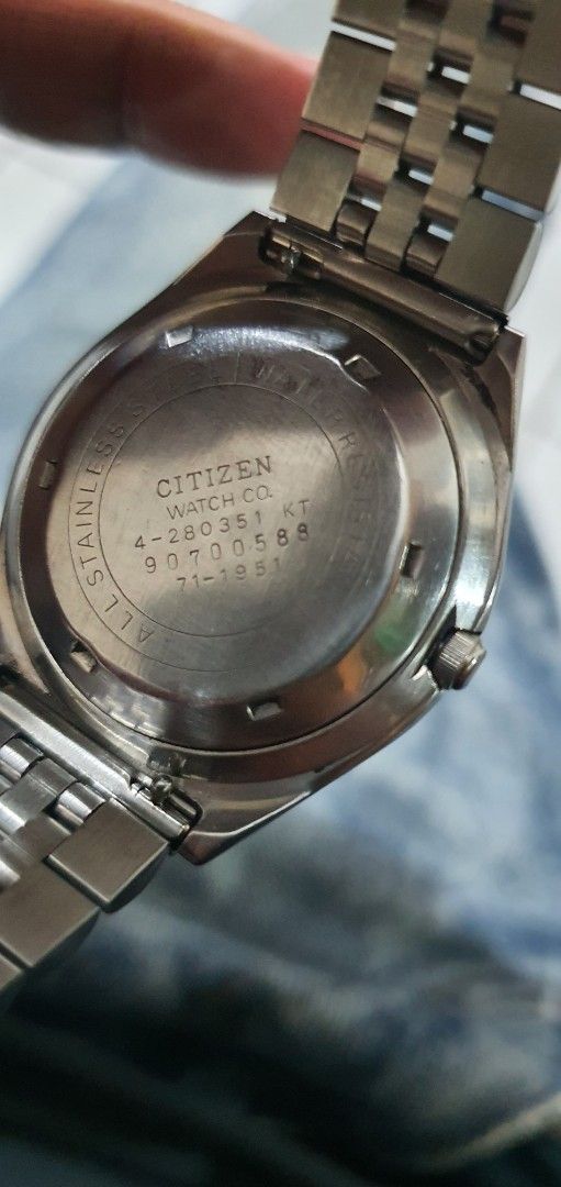 Vintage Citizen PANDA 71-1951 (Category: Men's Watches) located in Lapu Lapu. Submitted by watchenthusiast4444 (Listing ID 1413848186, Image 2). Description: - Citizen automatic watch - Stainless steel bracelet - White dial - Day and date display -miyota 8210 Automatic movement - Silver-tone case - Stainless steel back - Model: 71 1951 - All Stainless steel construction.