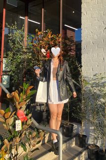 (Category: ) located in . Submitted by bzzzz (Listing ID 1413805736, Image 1). Description: .