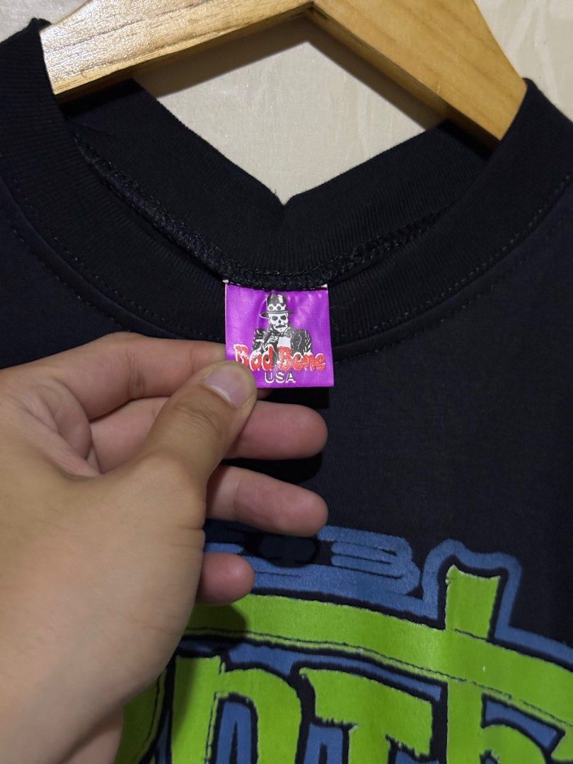 VINTAGE VIBE THE TENTH TEE (Category: Tshirts & Polo Shirts ) located in Quezon City. Submitted by 999bodega (Listing ID 1413804905, Image 3). Description: 22x29 No issue.