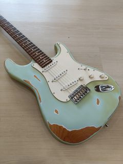 (Category: ) located in . Submitted by vintageguitar1310 (Listing ID 1413832954, Image 1). Description: .