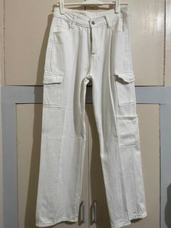 (Category: ) located in . Submitted by style.preloved (Listing ID 1413835111, Image 1). Description: .