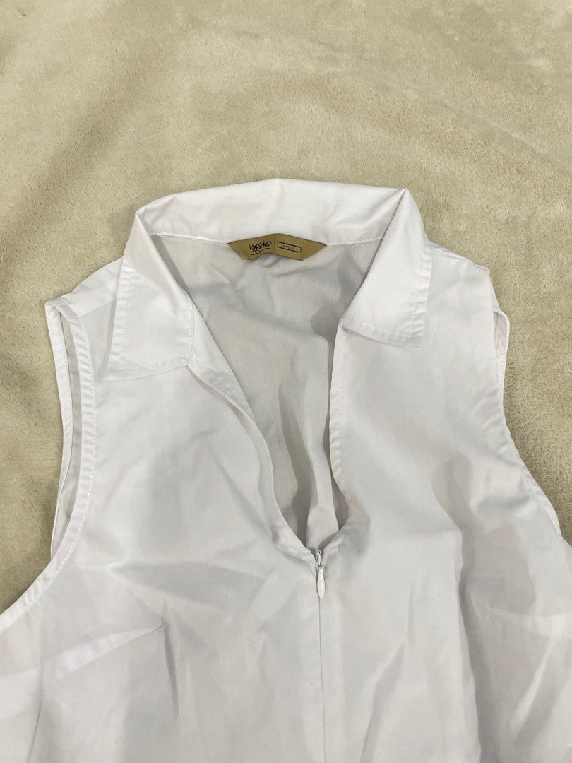 White Vest Top and Crop Top Set (Category: Sleeveless) located in Manila. Submitted by samieeeeeee (Listing ID 1413714405, Image 2). Description: Mossimo top and Shein crop top Size: small SOLD AS A SET ONLY.