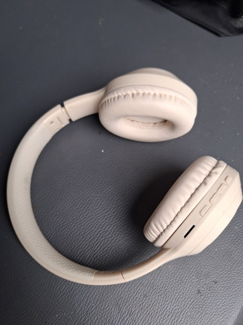 Wireless bluetooth headset65076144182913111