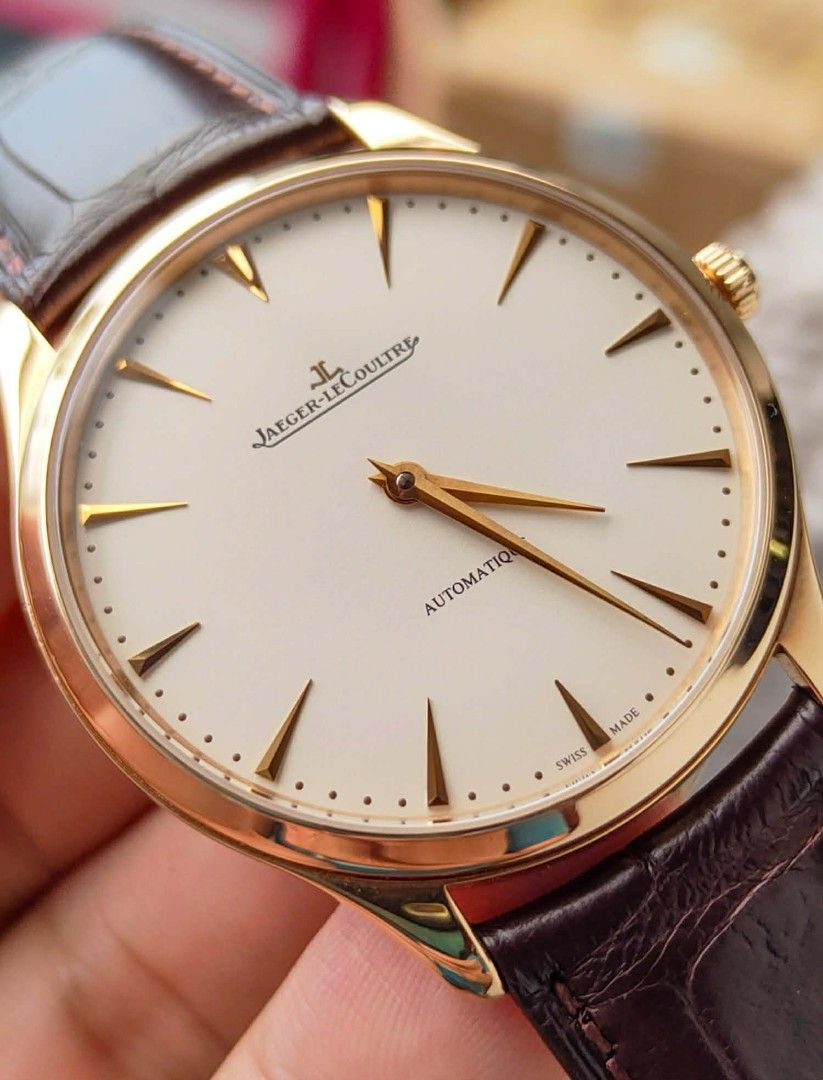 2018 JAEGER LE COULTRE MASTER ULTRA THIN SOLID 18K ROSE GOLD‼️ (Category: Luxury Watches) located in Quezon City. Submitted by timeoutwatches (Listing ID 1413977555, Image 3). Description: 2018 JAEGER LE COULTRE MASTER ULTRA THIN SOLID 18K ROSE GOLD‼️ Price: 598,000 php Complete Set Solid 18k Rose Gold Case & Buckle Model: Q1332511 Case: 41mm Condition: 9.5 / 10 Beige Dial Rose Gold Indices.