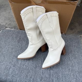 （分類：）位於 。 由 yosellthings 提交（商品編號 1413878538，圖片 1）。簡介： 。