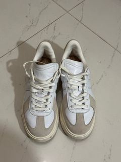 （分類：）位於 。 由 declutteryeah 提交（商品編號 1413963387，圖片 1）。簡介： 。