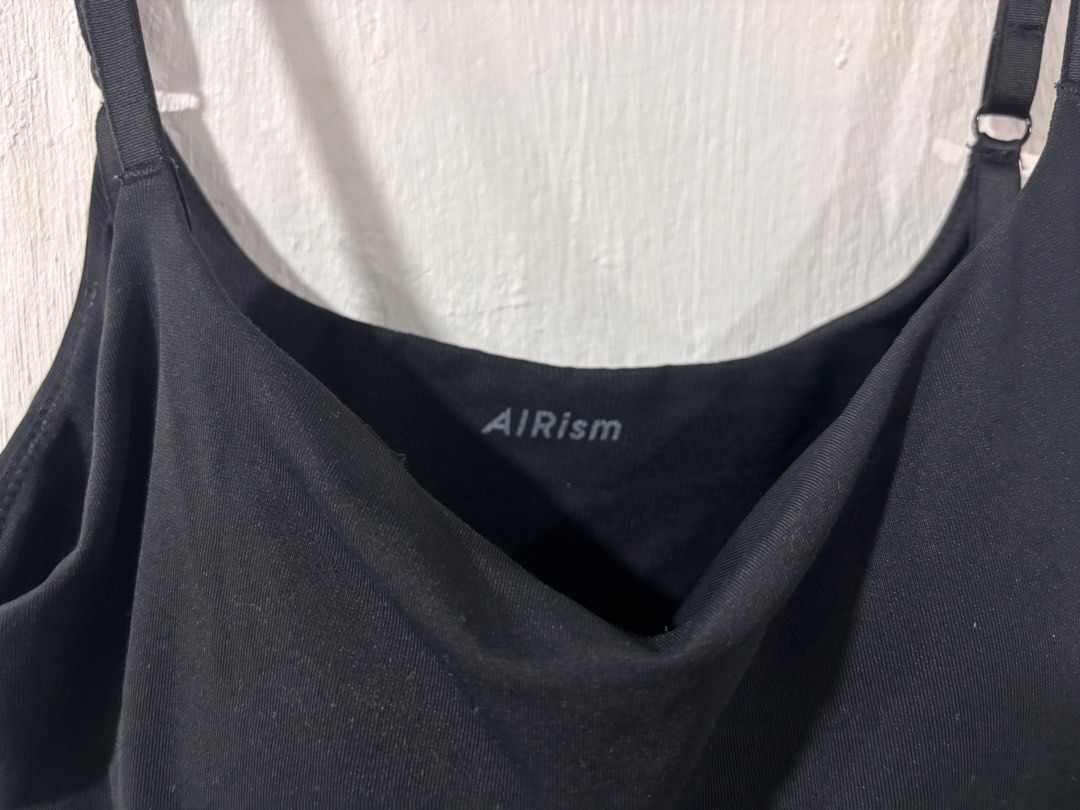 AIRism Bra Camisole Black (Category: Sleeveless) located in Calamba. Submitted by 99ells (Listing ID 1413975221, Image 3). Description: - Size: Small - Bought for 990 - RFS: Di na kasya - No last price. Lowballers will not be accommodated. MOP: GCash/BPI MOD: JRS/LBC LOC: Calamba.