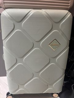 （分類：）位於 。 由 chloe1998506 提交（商品編號 1413979786，圖片 1）。簡介： 。