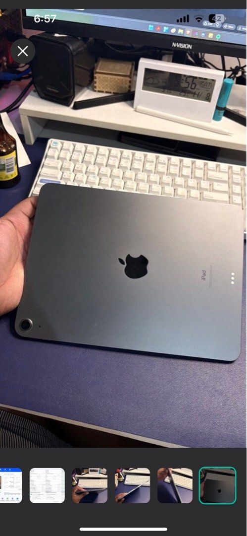 Apple iPad Air 4th Gen Space Gray (Category: iPad) located in Manila. Submitted by kevinpolaris (Listing ID 1414024978, Image 1). Description: - Apple iPad Air 4th Generation (Space Gray) - Sleek design with USB-C port - Vibrant display - Device verification score: 98 - Battery health: 82% - Warranty expired - In good working condition.