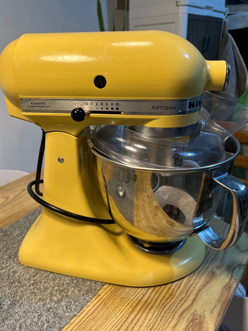 ARTISAN KitchenAid Stand Mixer (Almost New) (Category: Hand & Stand Mixers) located in Manila. Submitted by a.antique02 (Listing ID 1413951882, Image 2). Description: Almost new, Used 3 times only. Complete Set, with Box. No longer Used..