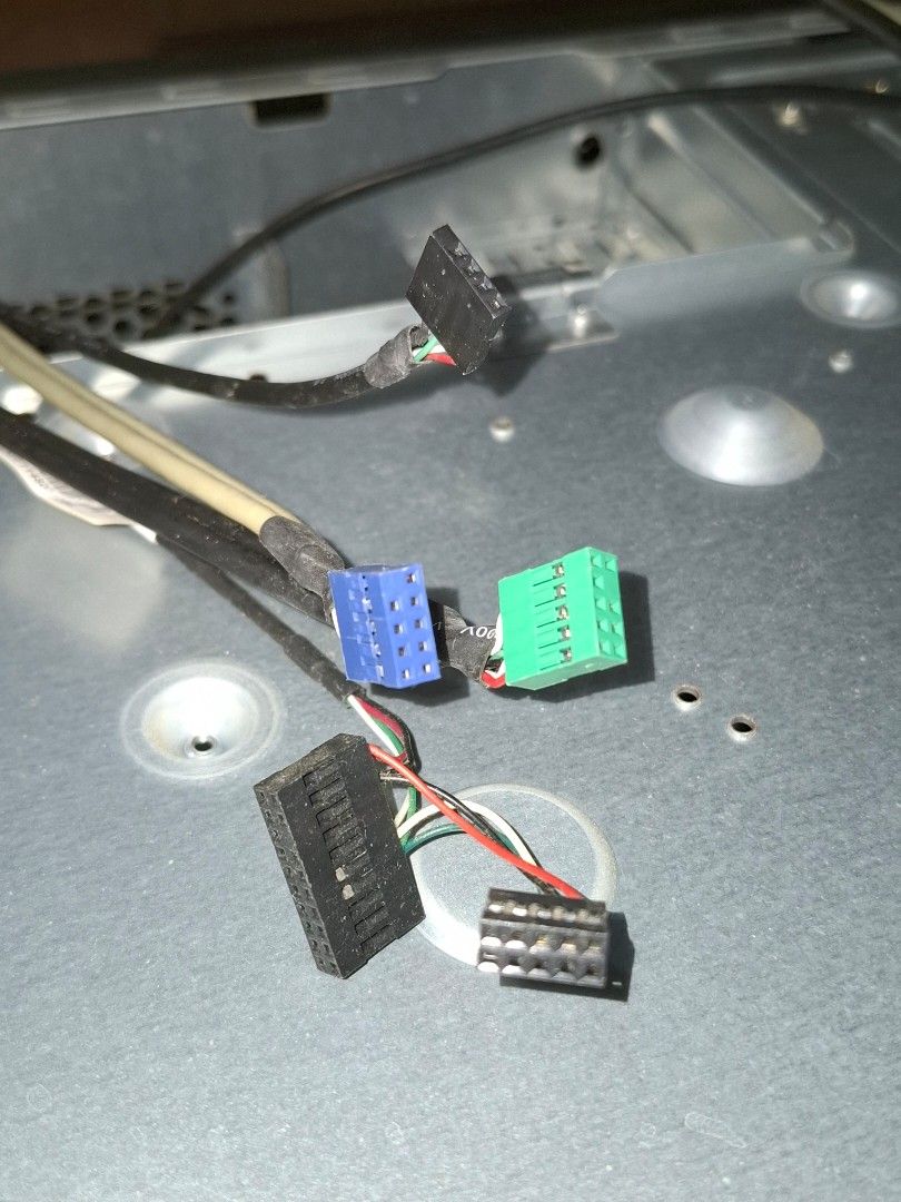 Assorted CPU Casings65606021629441112