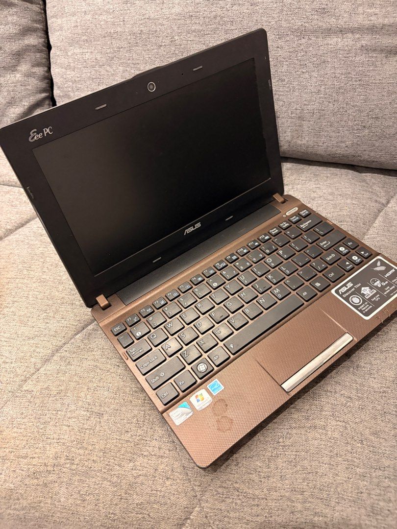 ASUS Eee PC Laptop (Category: Laptops & Notebooks) located in Taguig. Submitted by threena22 (Listing ID 1414003855, Image 1). Description: Asus Eee PC Laptop - Windows 7 Starter (expired license) - Working when plugged in only - Unit comes with charger and laptop case - 📍Taguig.
