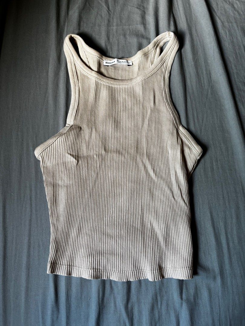 Bershka Top (Category: Sleeveless) located in Cebu City. Submitted by getosimp (Listing ID 1413917164, Image 1). Description: Used Once Decluttering Size on Tag: XS.