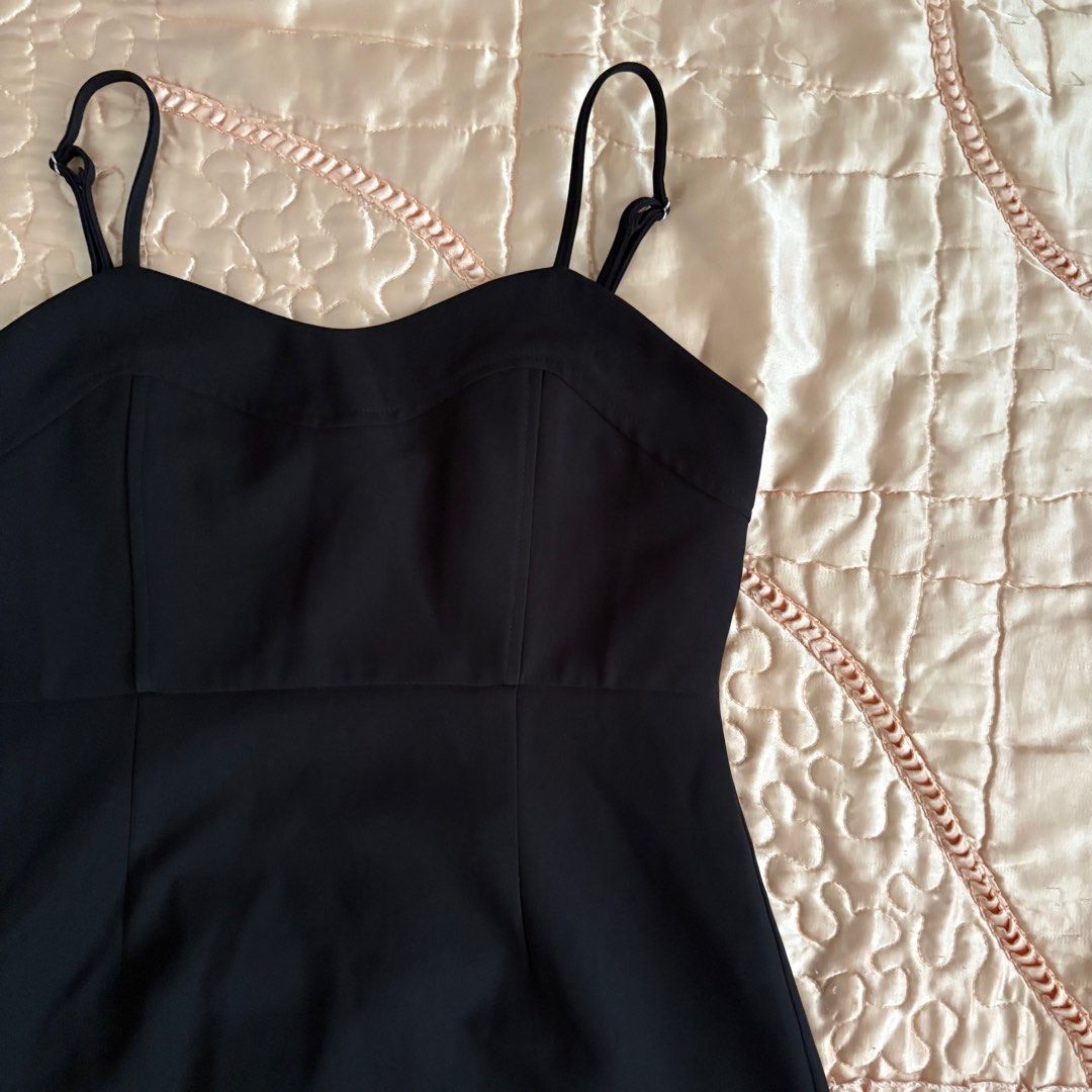 Black Spaghetti Strap Dress (Category: Dresses) located in Las Pinas. Submitted by slowcircle (Listing ID 1413950500, Image 3). Description: - Black spaghetti strap dress - Sweetheart neckline - Fitted bodice - Slightly flared skirt - Ruched back panel - Side zipper closure - Made of smooth, woven fabric.