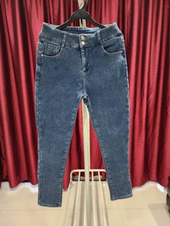 (Category: ) located in . Submitted by jellishop (Listing ID 1413945567, Image 1). Description: .