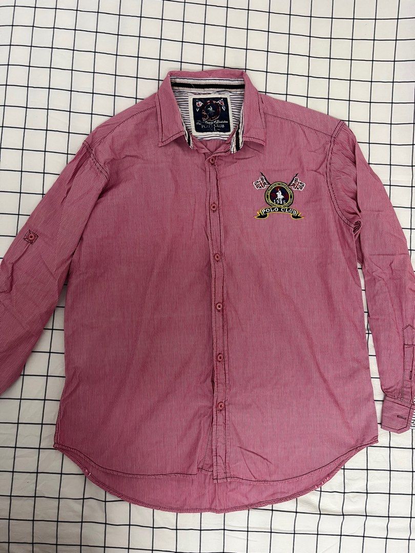 Button down Blouse (Category: Shirts) located in Tangkak. Submitted by saminamina (Listing ID 1413921110, Image 1). Description: Measurements (inch) : - shoulder : 20 - pit to pit : 22.5 - length : 28 .