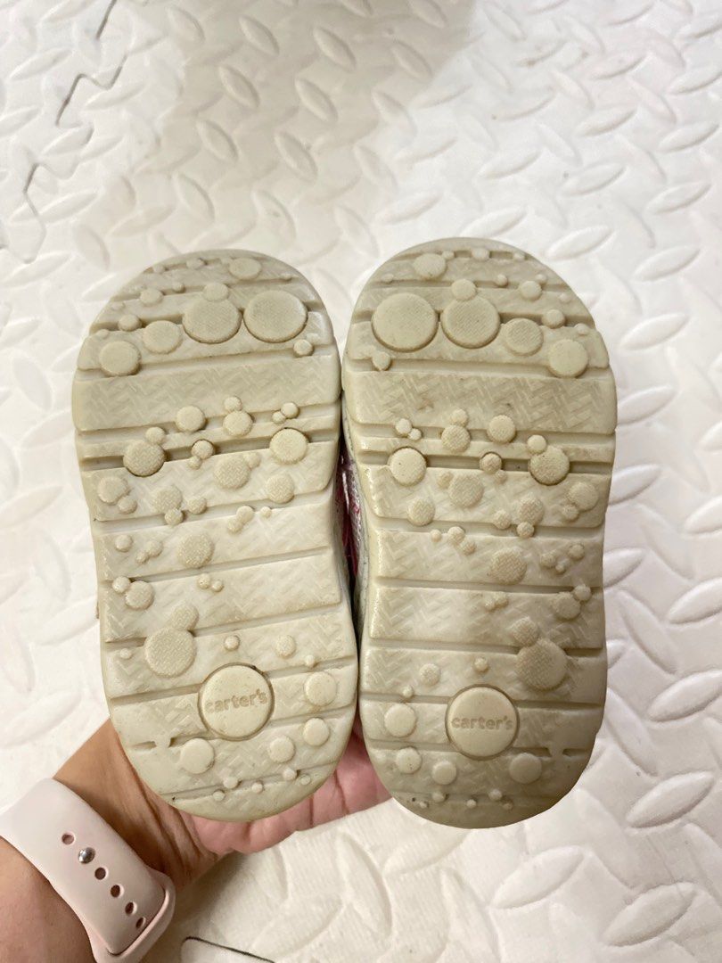 Carter's Toddler Shoes US5.5 (Category: Babies & Kids Fashion) located in Quezon City. Submitted by eloisebr (Listing ID 1413853283, Image 2). Description: - Carter's toddler shoes - Color: Pink and Beige - Mesh upper - Velcro closure for easy wear - Designed for comfort and support - Perfect for everyday wear - Original Carter’s from Canada 🇨🇦 US 5.5 EUR 21 CM 12.7 Decluttering.