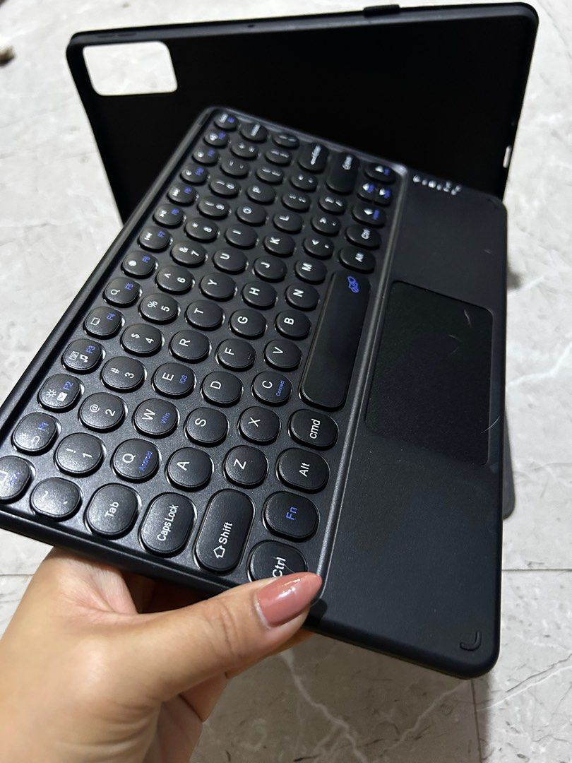 Case with keyboard and mouse for RED MI PAD SE 11” (Category: Cases & Sleeves) located in Manila. Submitted by ja_01 (Listing ID 1413858131, Image 3). Description: Slightly use. Binenta na po yun mismong unit had to change for laptop for school use - Wireless keyboard with built-in touchpad - Wireless mouse with USB receiver - Sleek black design with blue function keys (keyboard) - Includes carrying case and mousepad - Mouse has battery compartme