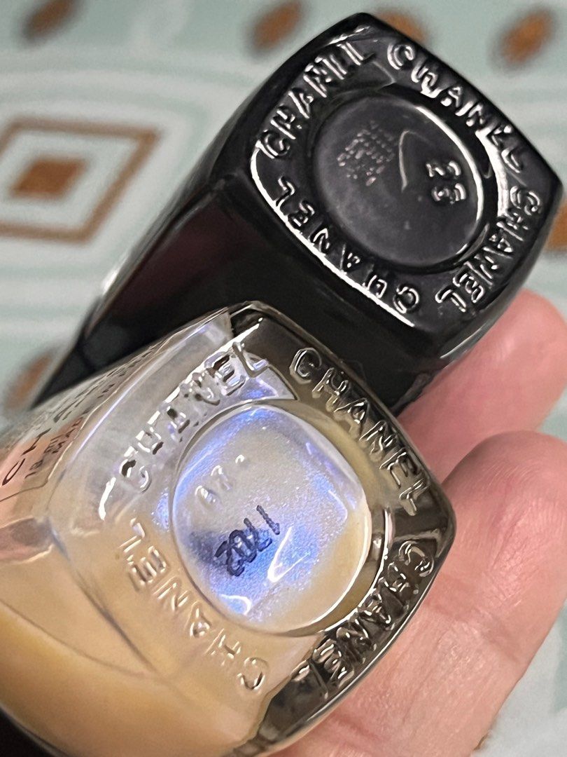 Chanel nail polish bundle (Category: Hands & Nails) located in Angeles City. Submitted by goodbuysathome (Listing ID 1413964491, Image 3). Description: Bundle Chanel nail polish Free estee lauder nail polish Original from Canada Add sf 55 Gcash payment Bundle lng po No barat pls lp na.