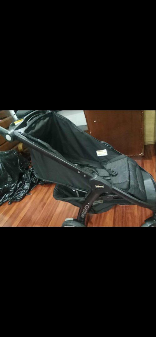 Chicco Bravo (Category: Strollers) located in Manila. Submitted by crazycat13 (Listing ID 1414036996, Image 1). Description: Used once. Baby doesnt like stroller. We ended up storing it in the PlayRoom. Buckles got rusty from storage. Original price 35k. Negotiable.