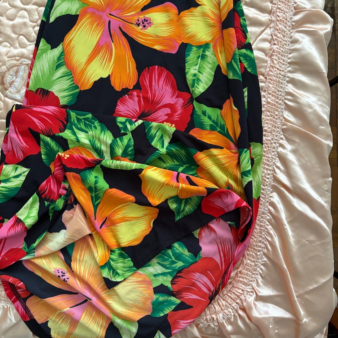 Floral Spaghetti Strap Dress (Category: Dresses) located in Las Pinas. Submitted by slowcircle (Listing ID 1413950862, Image 3). Description: Size XS TO SMALL Stretch material .