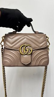 (Category: ) located in . Submitted by shoppersluxe2394 (Listing ID 1413917420, Image 1). Description: .