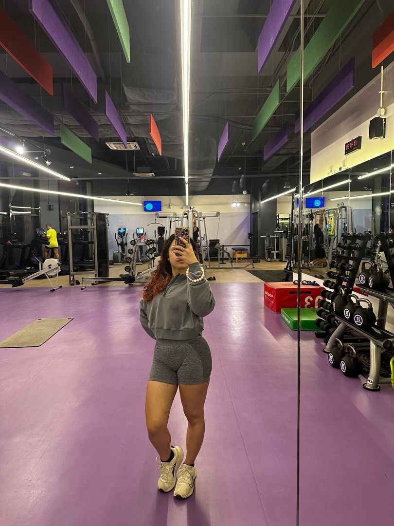 Gymshark Flex Shorts - Titanium Blue/Pitch Grey (Category: Activewear) located in Taguig. Submitted by seache1 (Listing ID 1413988559, Image 2). Description: Best fit xs-s Used twice. Got so much gains so this is small now for me 😢 Very cutesy!.